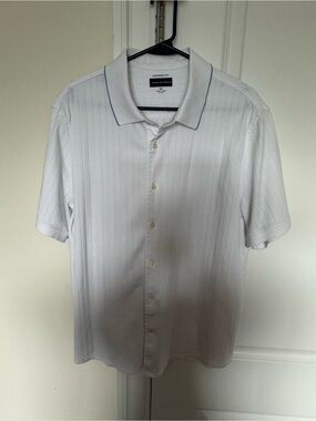 Joseph Abboud - White Short-Sleeve Button-Down Shirt w/ Blue Trim - Men’s XL